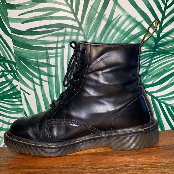 Vintage Dr. Martens Black Leather Combat Boots Women’s UK8 US 10 England - Picture 6 of 13